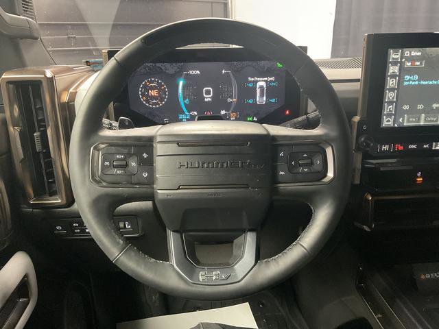 Used 2025 GMC Hummer EV 3X w/ LPO, Dark Essentials Package image 16