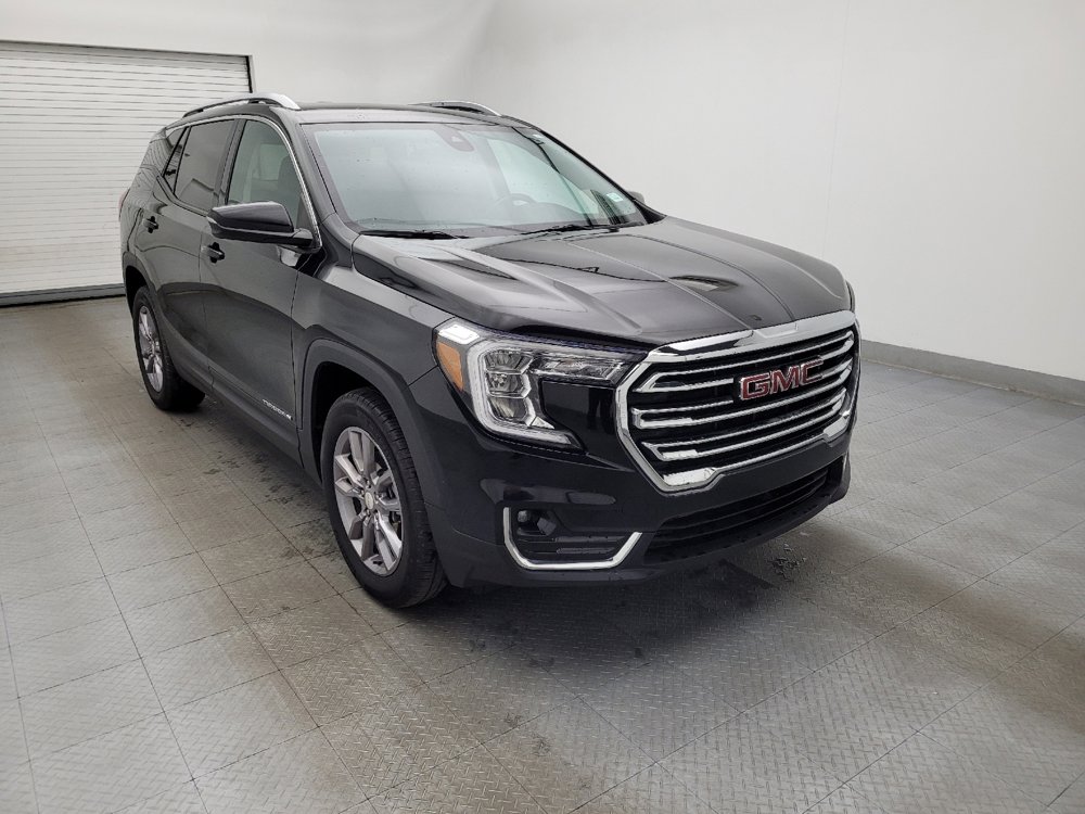 Used 2024 GMC Terrain SLT image 13