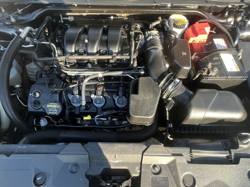 Used 2014 Ford Taurus SEL w/ Equipment Group 201A AWD/4WD image 9