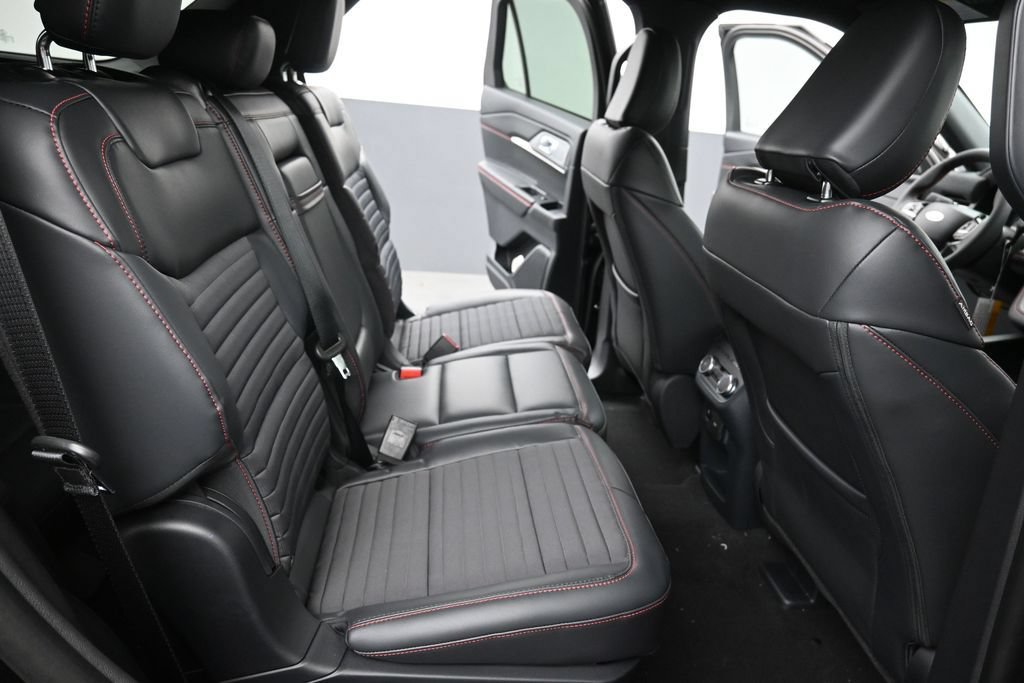 New 2026 Ford Explorer ST-Line RWD image 10