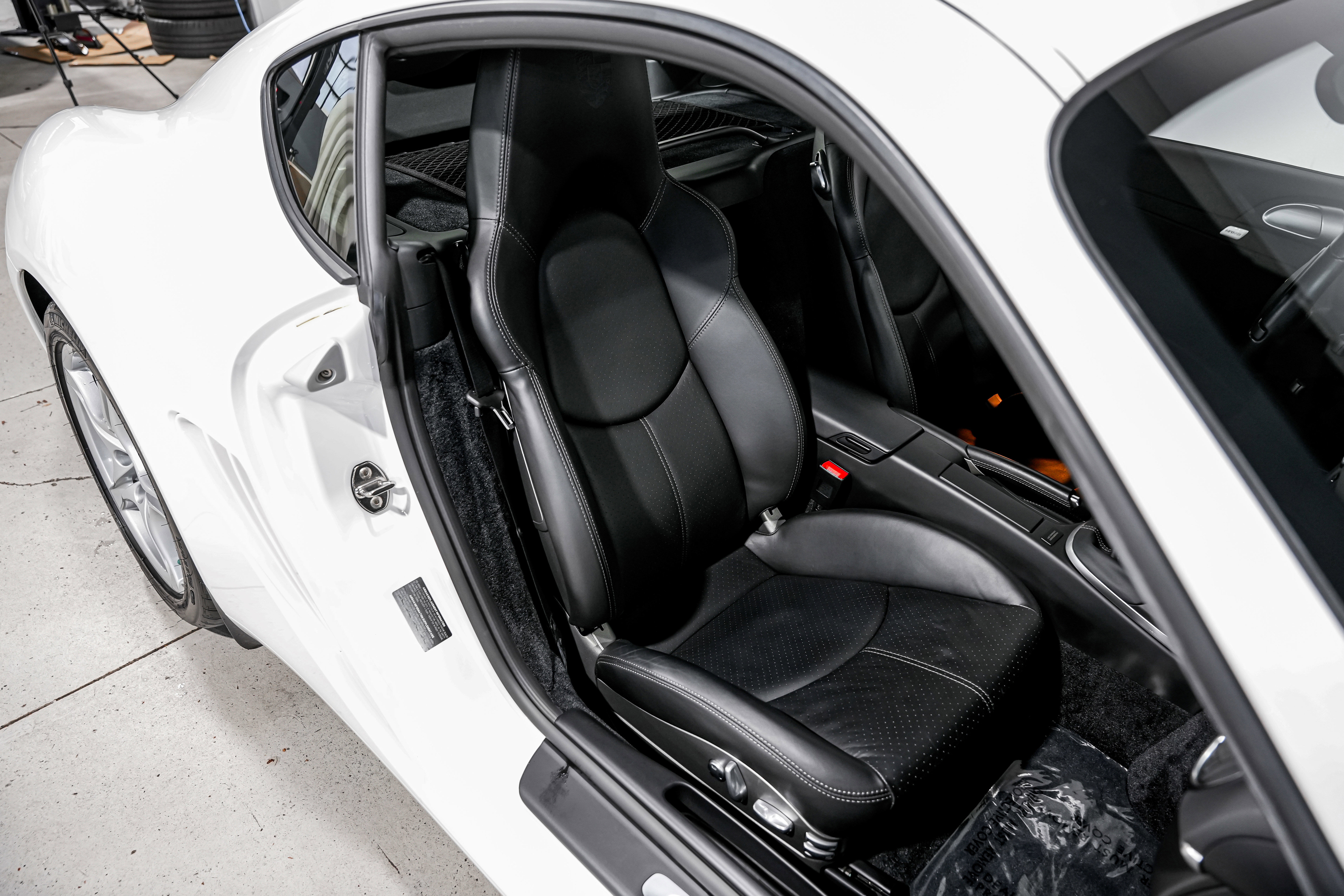 Used 2011 Porsche Cayman S image 25