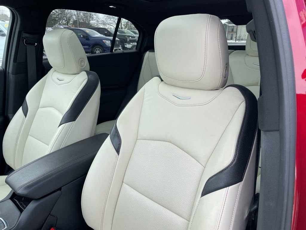 Used 2021 Cadillac XT4 Sport image 7