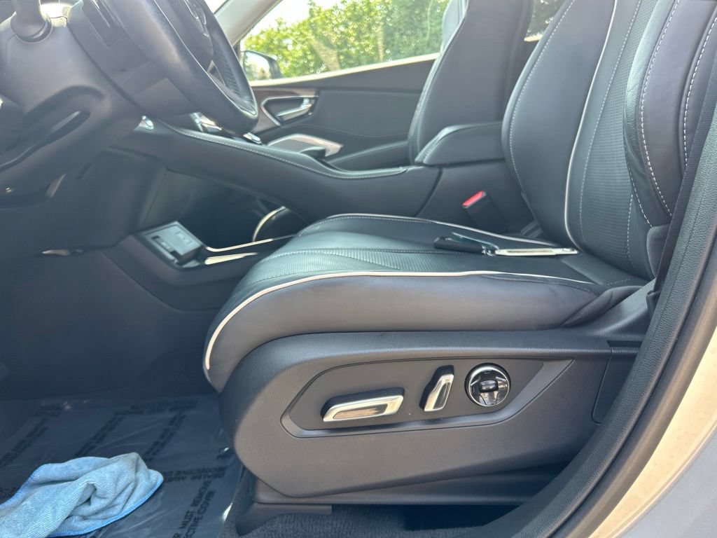 Used 2023 Acura RDX AWD w/ Advance Package image 16