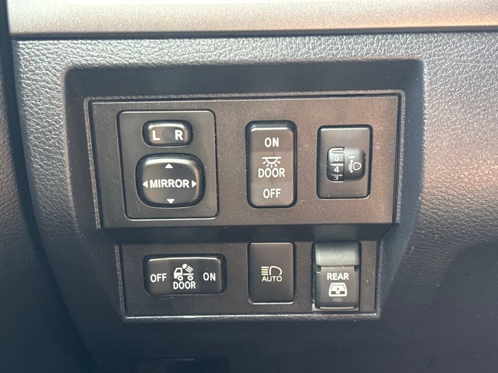 Used 2019 Toyota Tundra SR5 AWD/4WD image 24