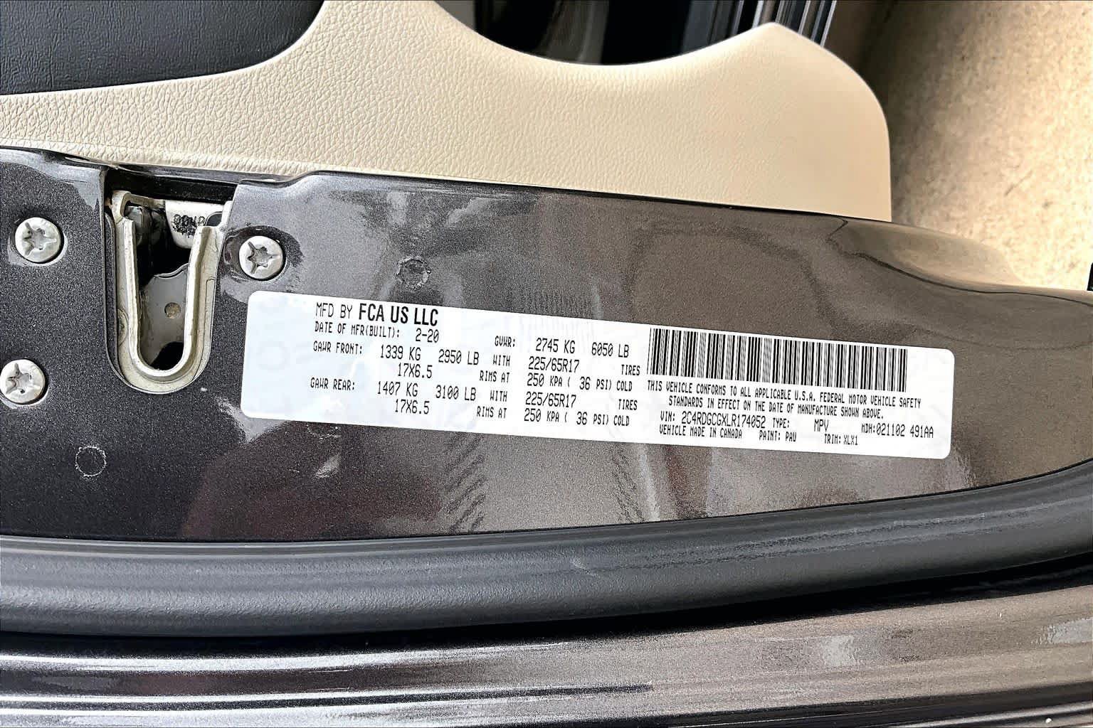 Used 2020 Dodge Grand Caravan SXT FWD image 36