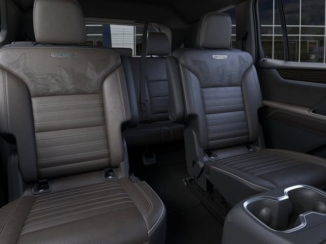 New 2027 GMC Acadia Denali Ultimate w/ LPO, Floor Liner Package AWD/4WD image 17