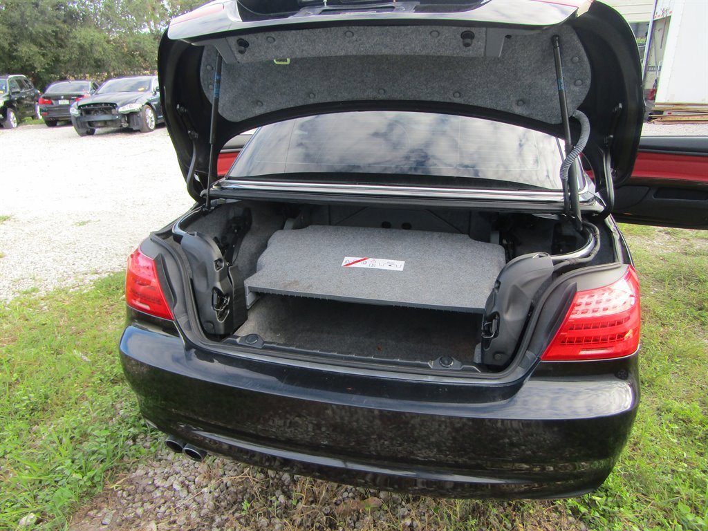 Used 2012 BMW 328i Convertible image 11