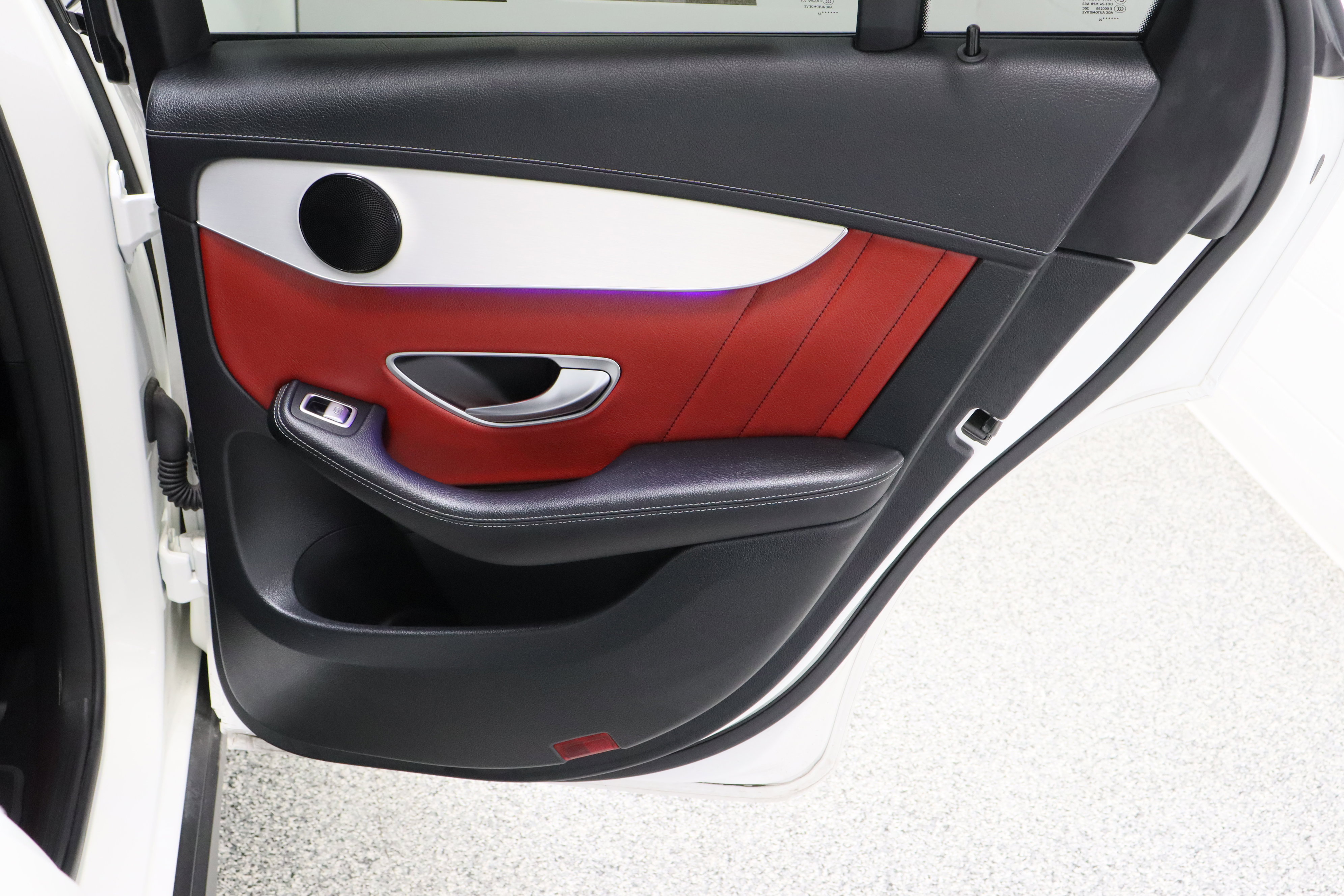 Used 2022 Mercedes-Benz GLC 300 4MATIC Coupe image 37