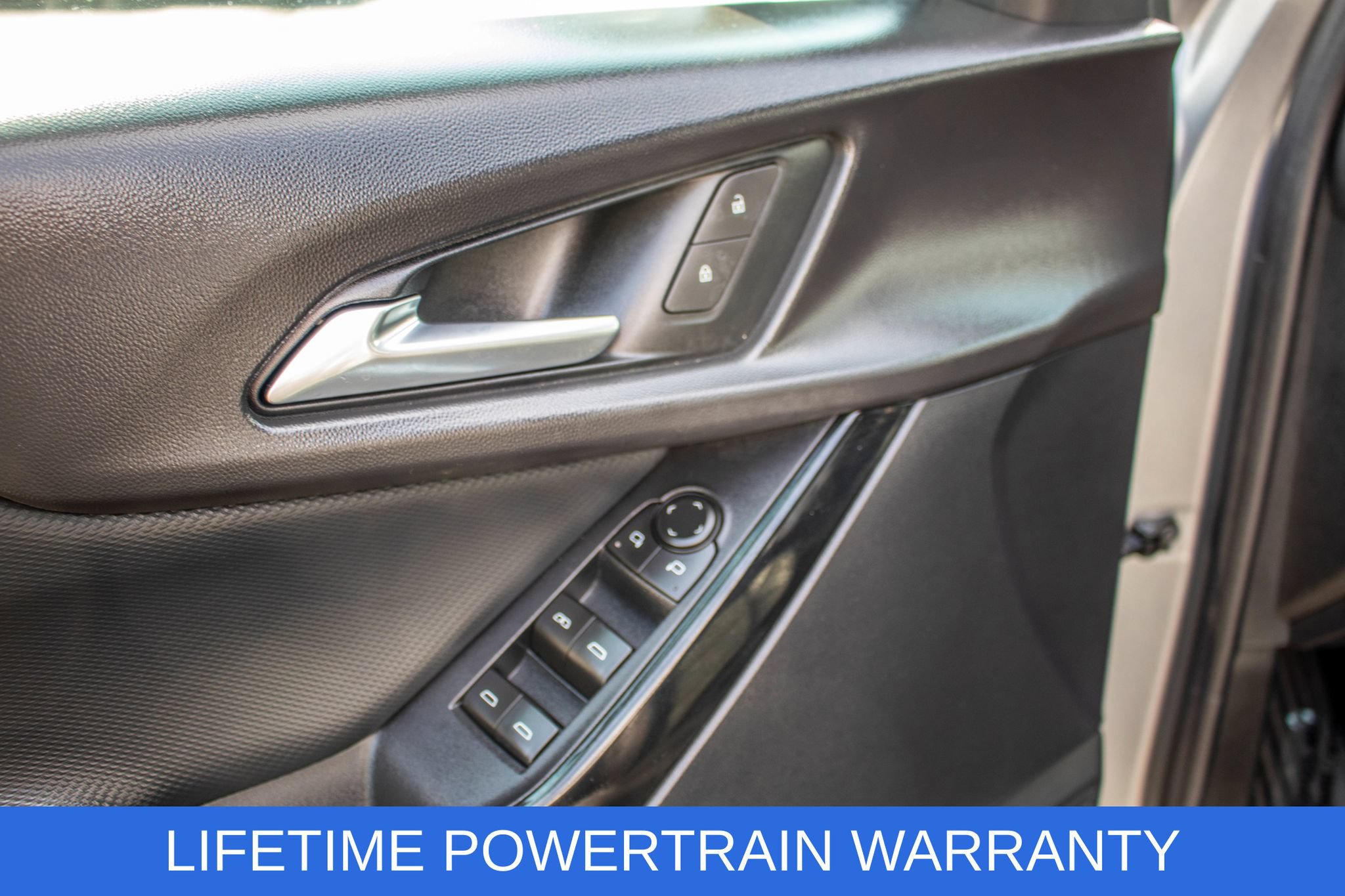 Used 2026 Chevrolet Equinox LT w/ Convenience Package II AWD/4WD image 16