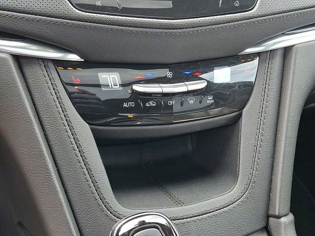 Certified 2024 Cadillac XT6 Luxury w/ LPO, Floor Liner Package image 14