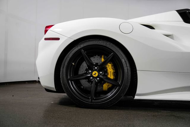 Used 2018 Ferrari 488 Spider RWD image 10