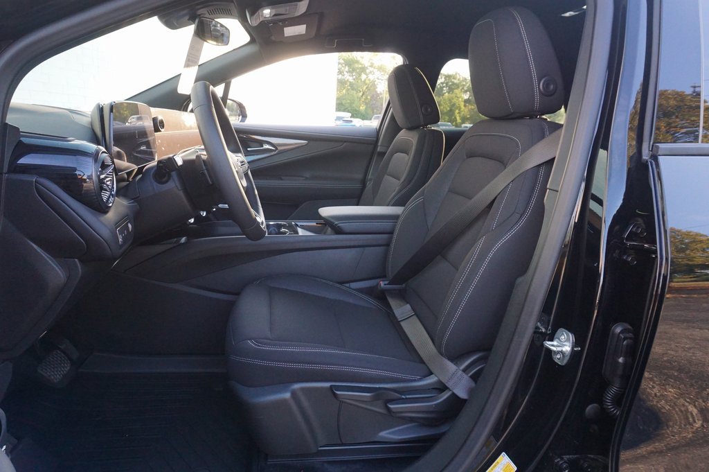 New 2026 Chevrolet Blazer EV LT w/ Midnight/Sport Edition image 10