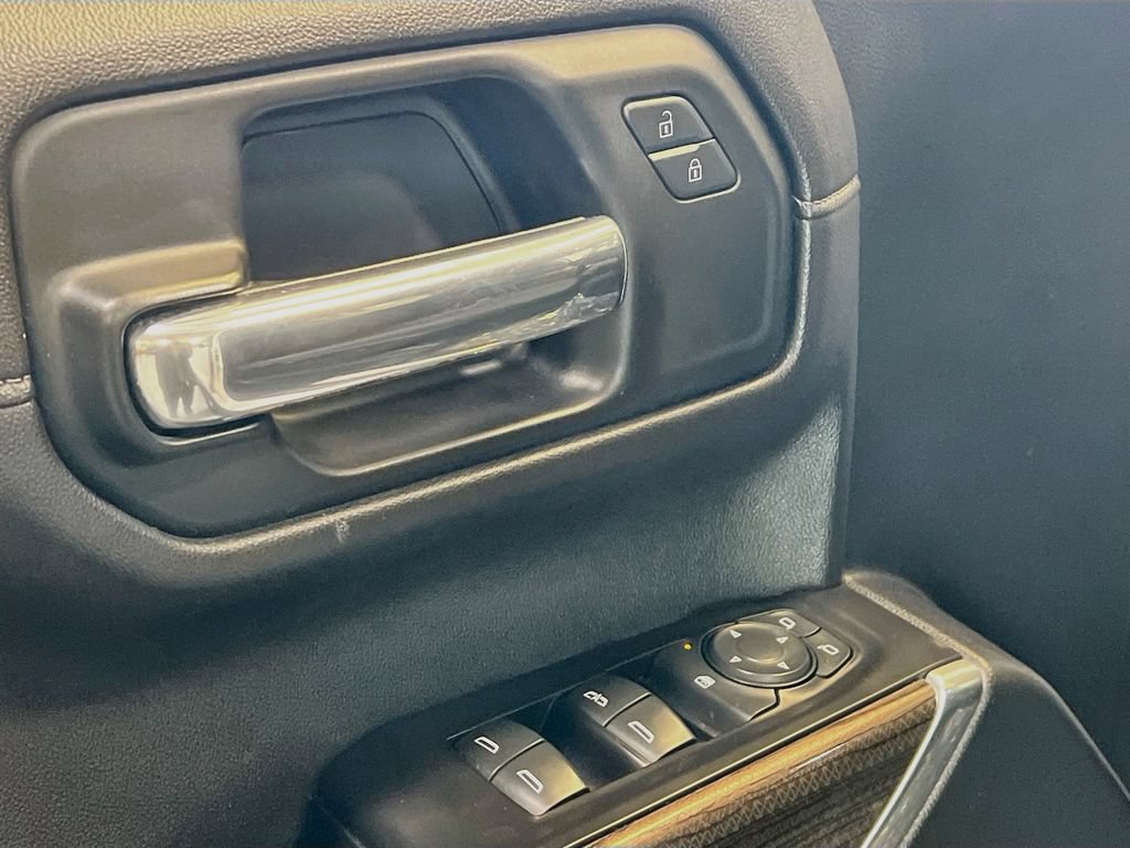 Used 2019 Chevrolet Silverado 1500 LT w/ All-Star Edition RWD image 17