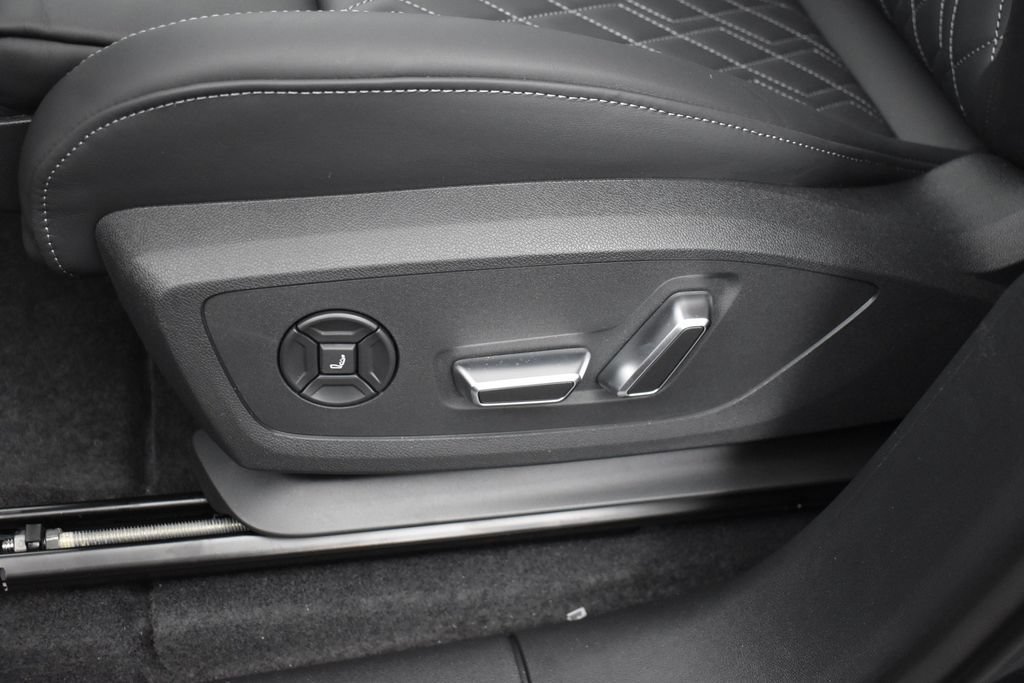 New 2027 Audi SQ6 e-tron Premium Plus AWD/4WD image 7