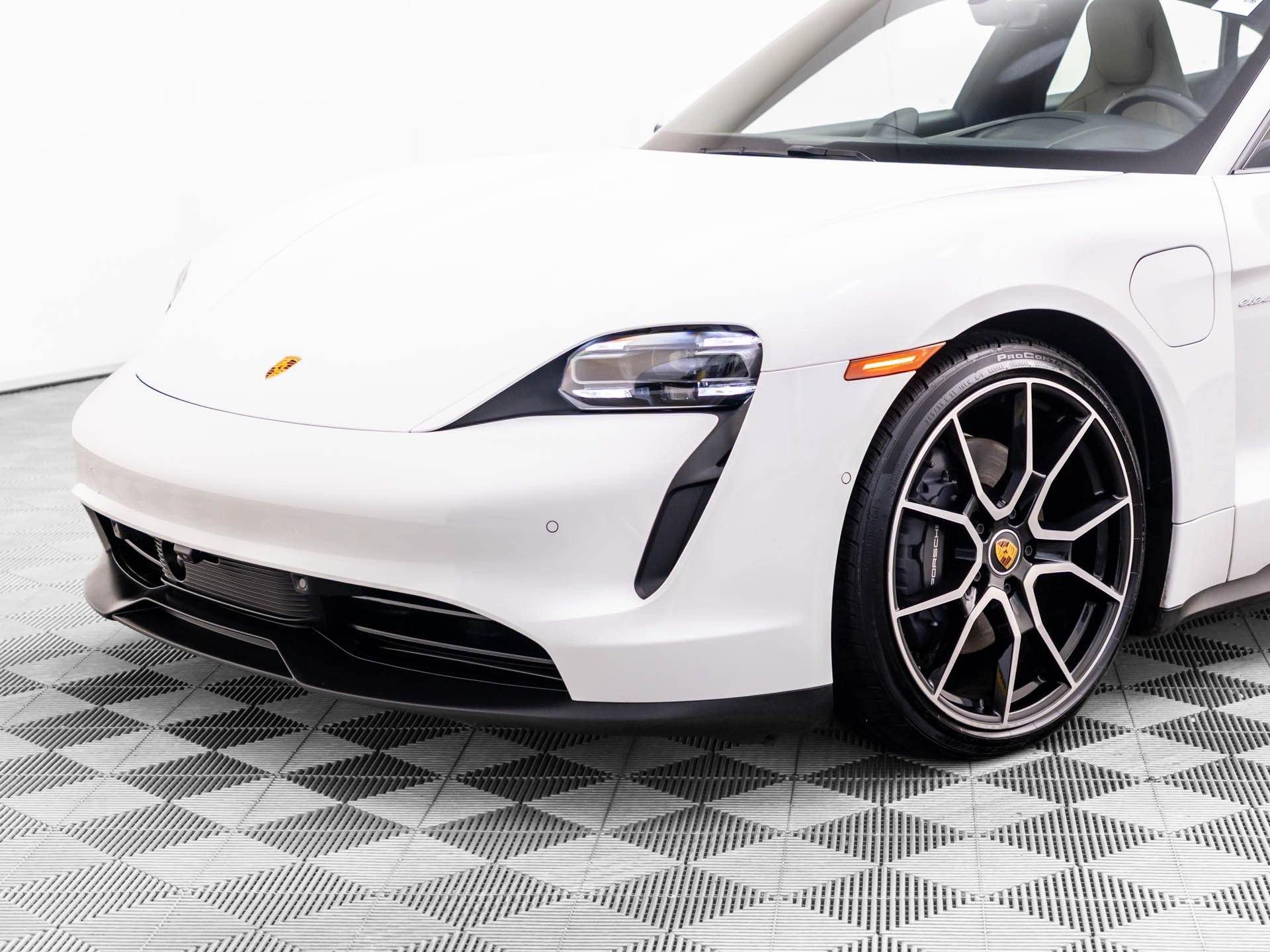 Used 2023 Porsche Taycan RWD image 41