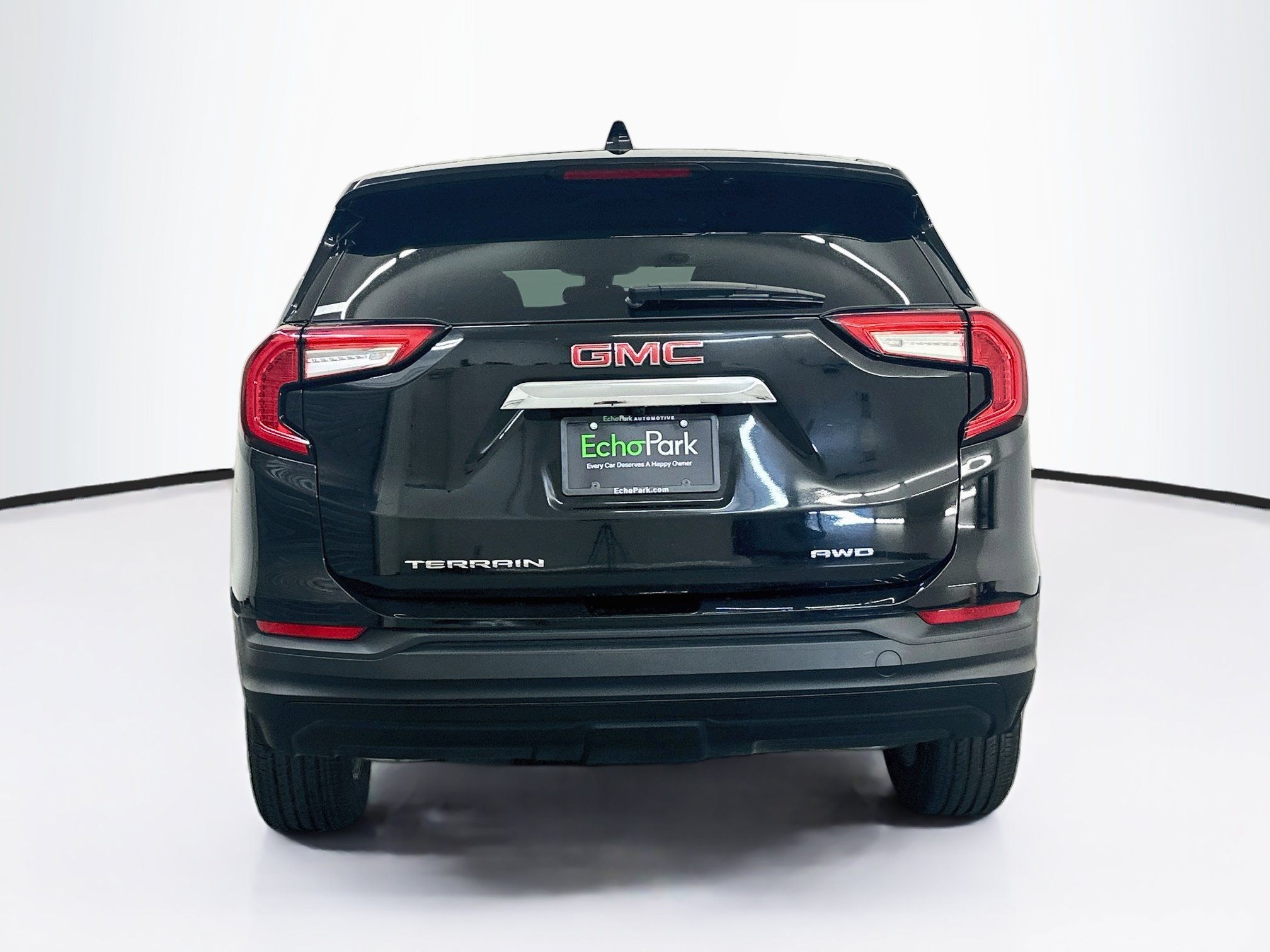 Used 2024 GMC Terrain SLE AWD/4WD image 7
