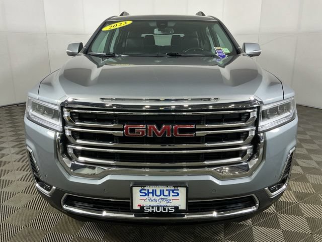 Used 2023 GMC Acadia SLT AWD/4WD image 3