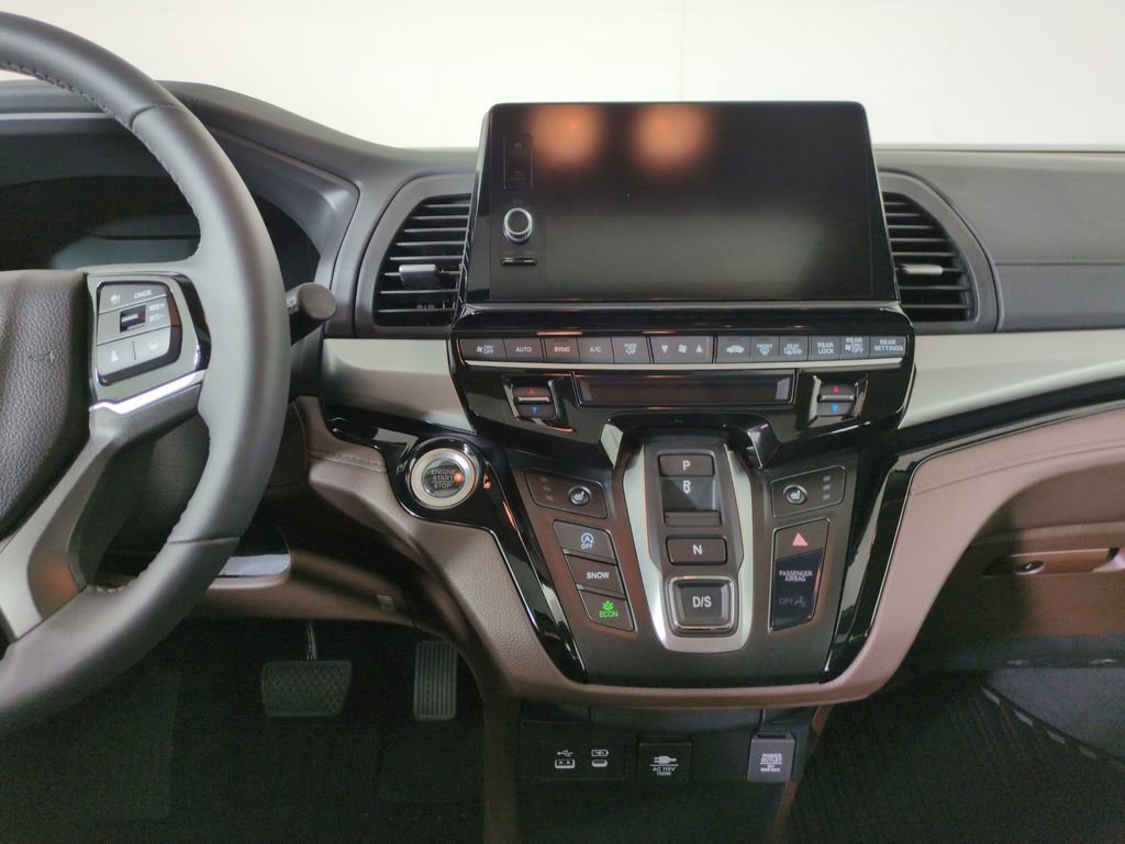 Used 2026 Honda Odyssey Touring image 17