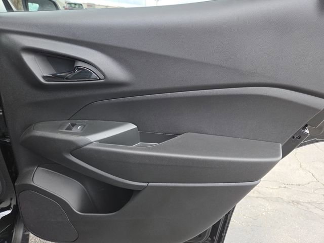 New 2026 Chevrolet Trax RS w/ Driver Confidence Package image 25