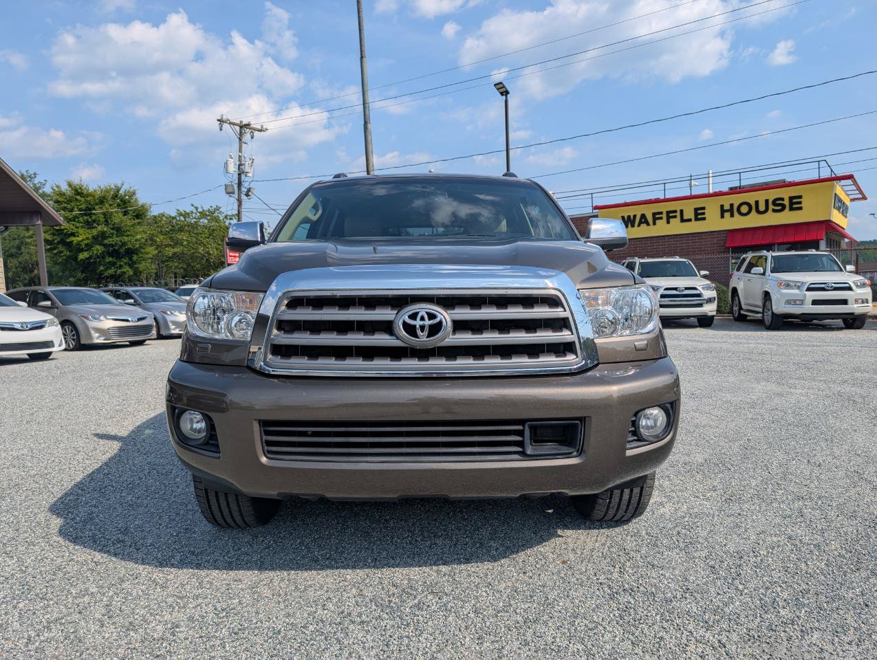 Used 2014 Toyota Sequoia Platinum AWD/4WD image 2