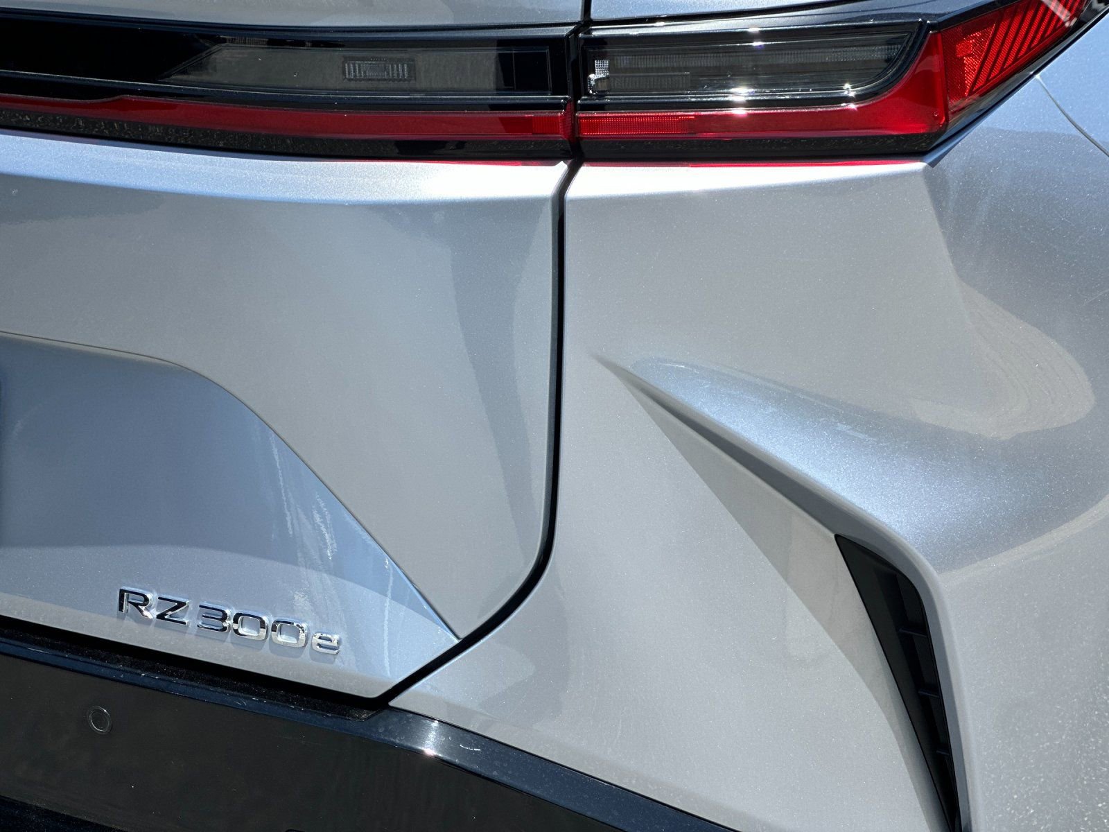 Used 2024 Lexus RZ 300e Premium FWD image 36