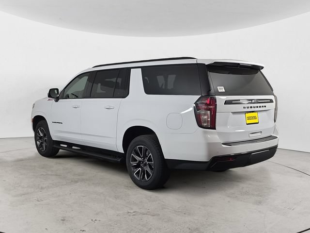 Certified 2023 Chevrolet Suburban Z71 w/ Luxury Package AWD/4WD image 7