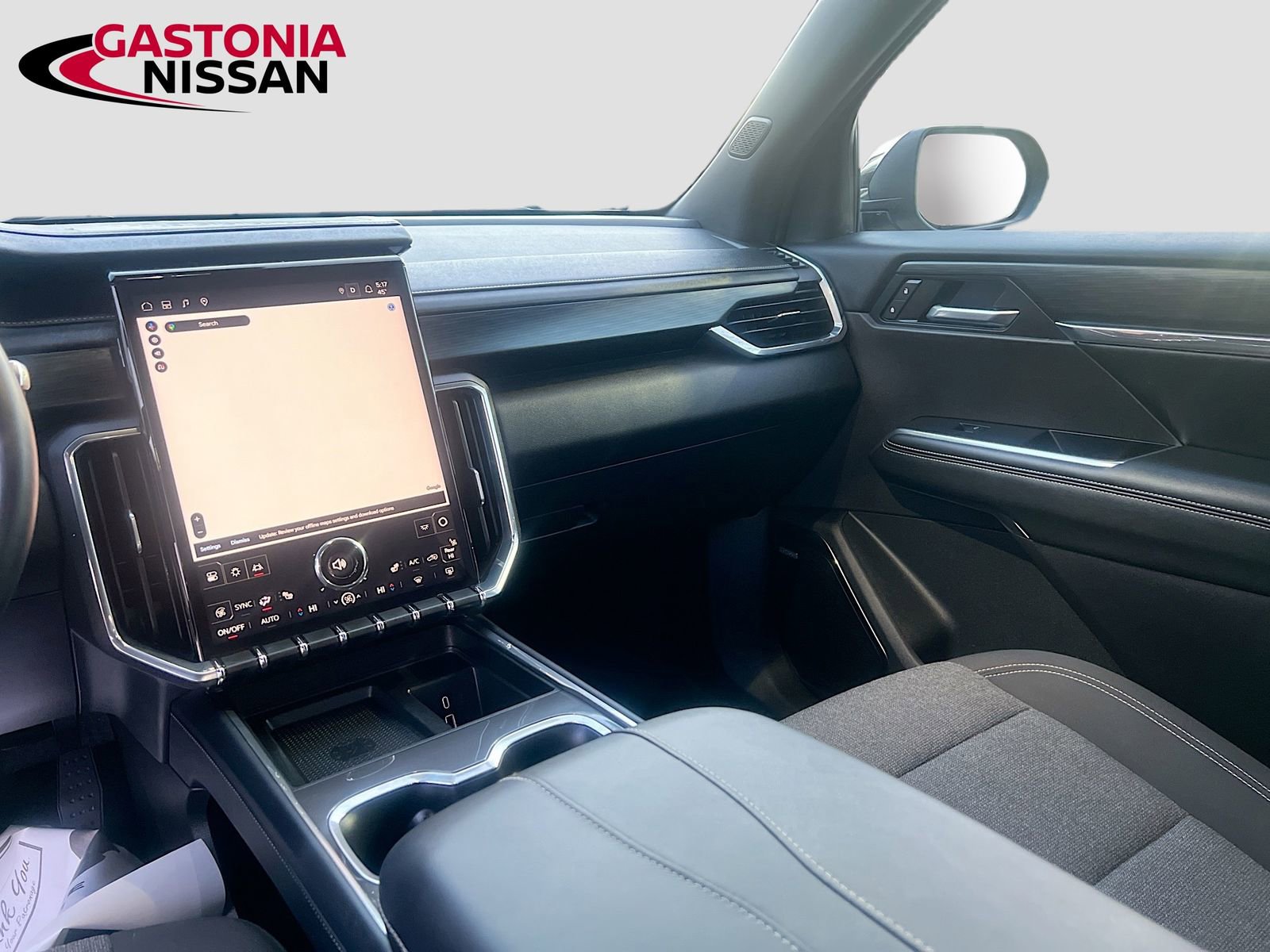 Used 2025 GMC Acadia Elevation image 32