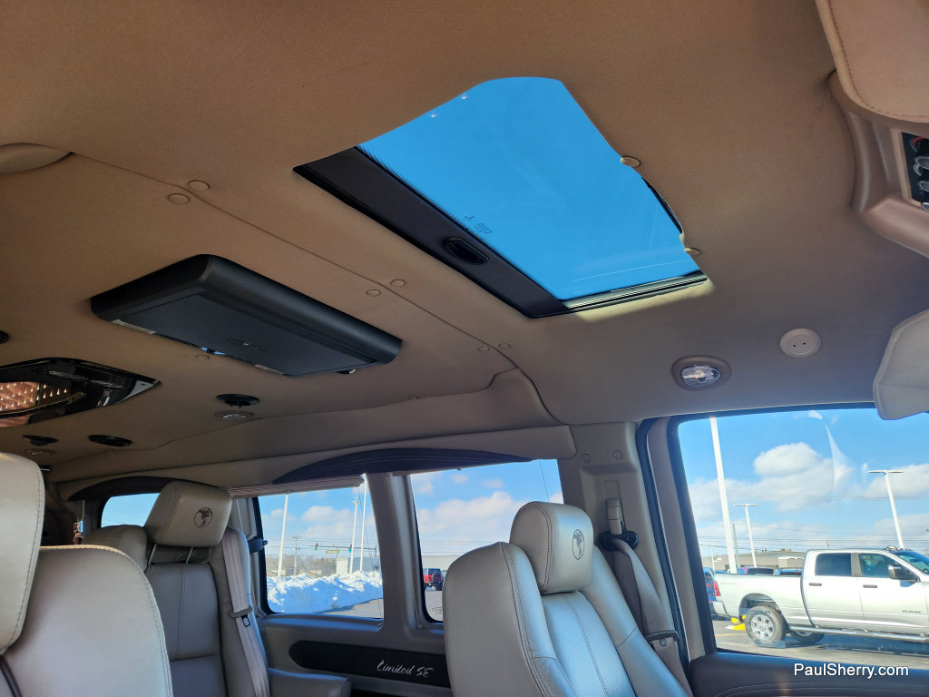 Used 2019 Chevrolet Express 2500 w/ Enhanced Convenience Package RWD image 6
