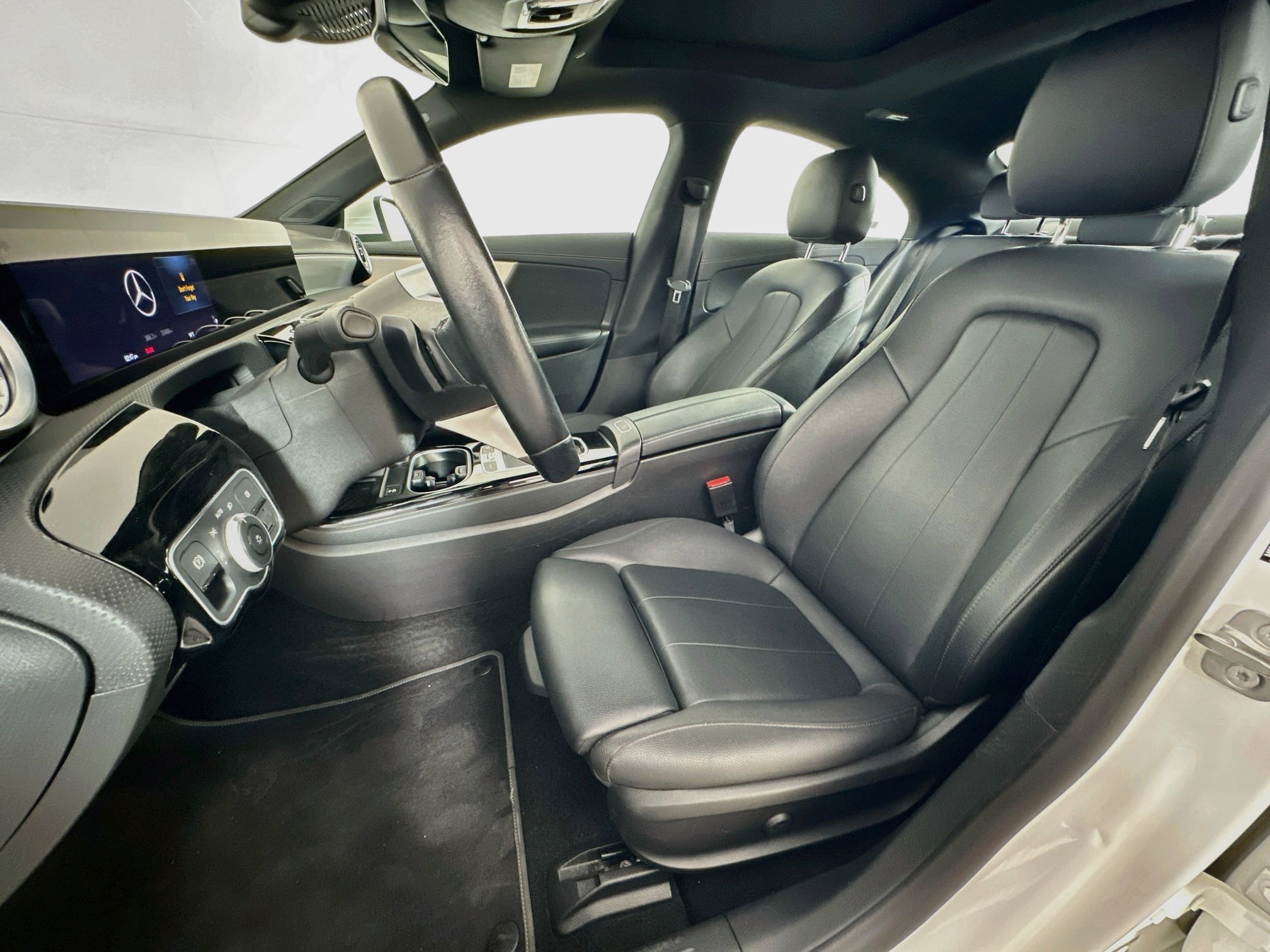 Used 2025 Mercedes-Benz CLA 250 image 13