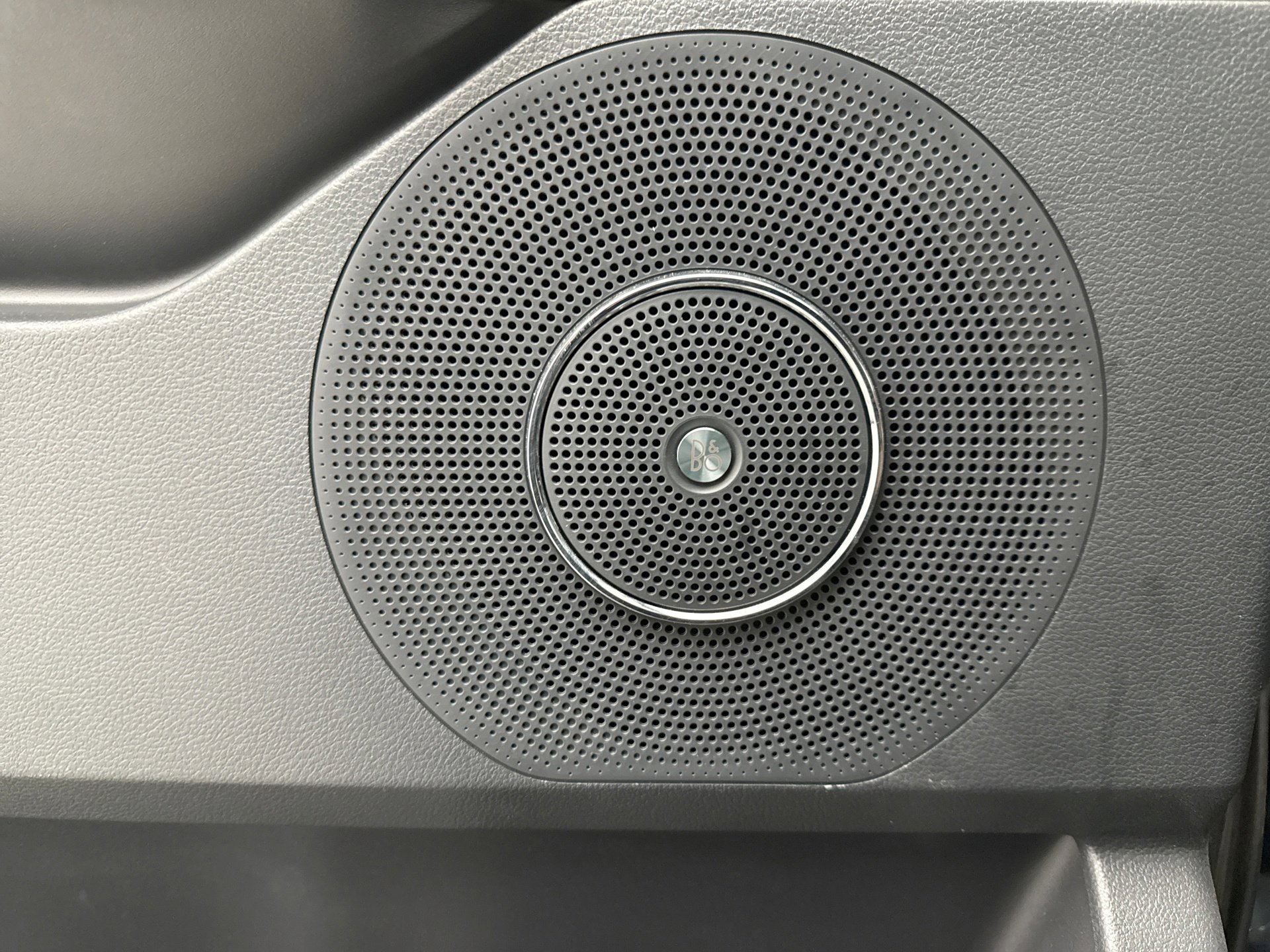 Used 2022 Ford Expedition Limited image 17