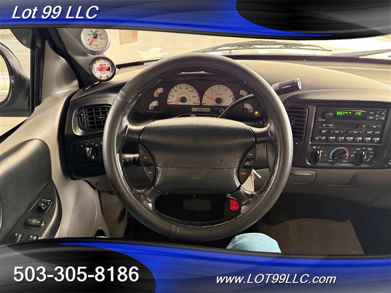 Used 2001 Ford F150 Lightning RWD image 14