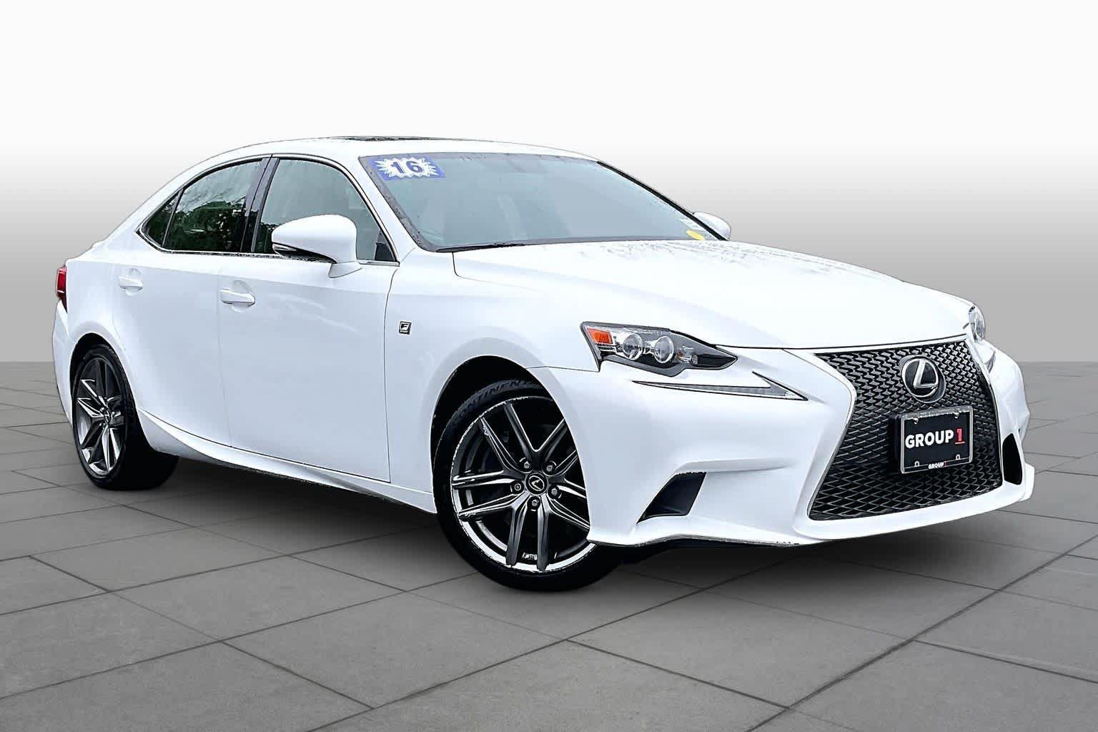 Used 2016 Lexus IS 200t w/ F Sport Package RWD image 3
