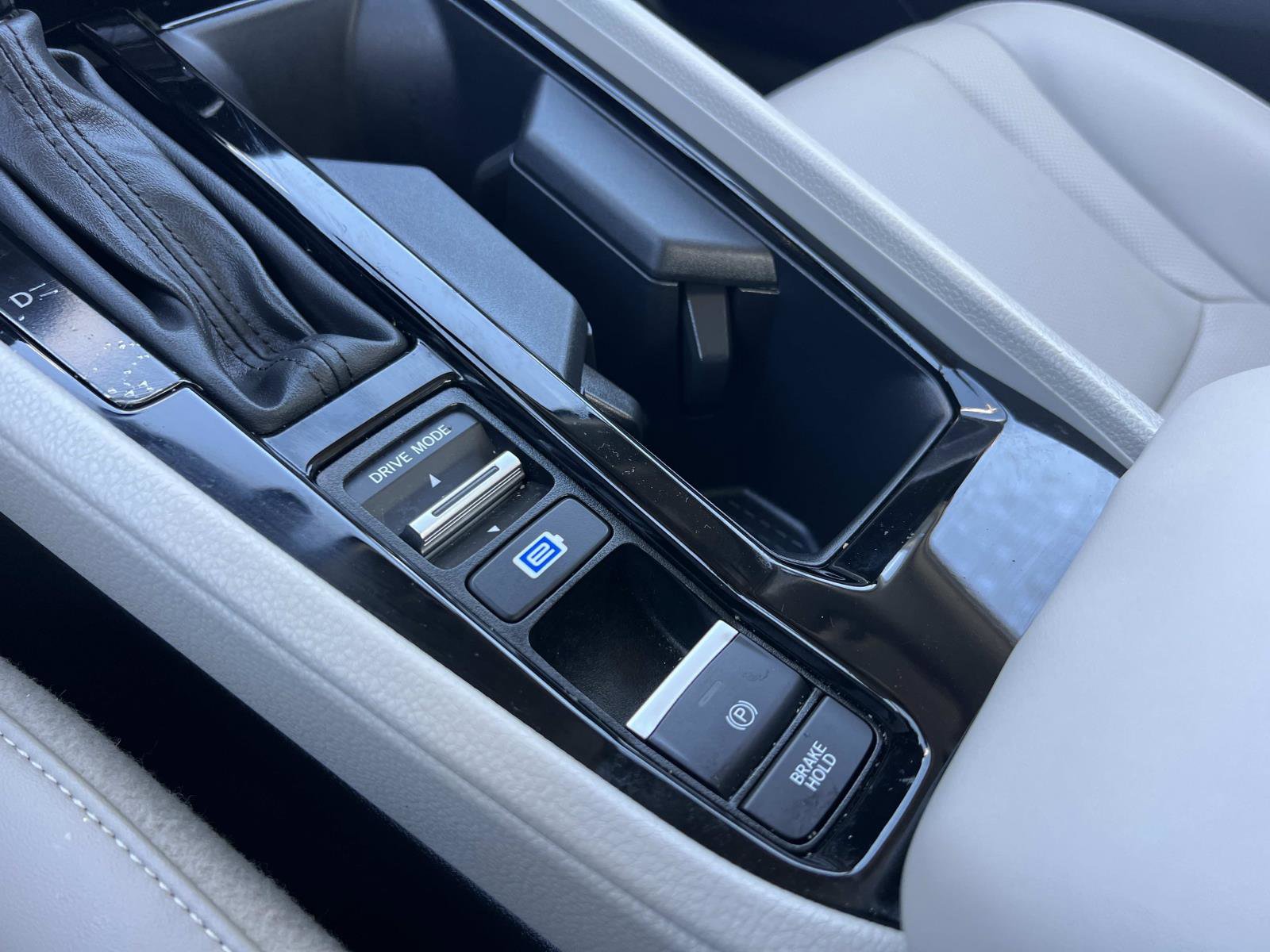 Used 2023 Honda Accord EX-L image 17