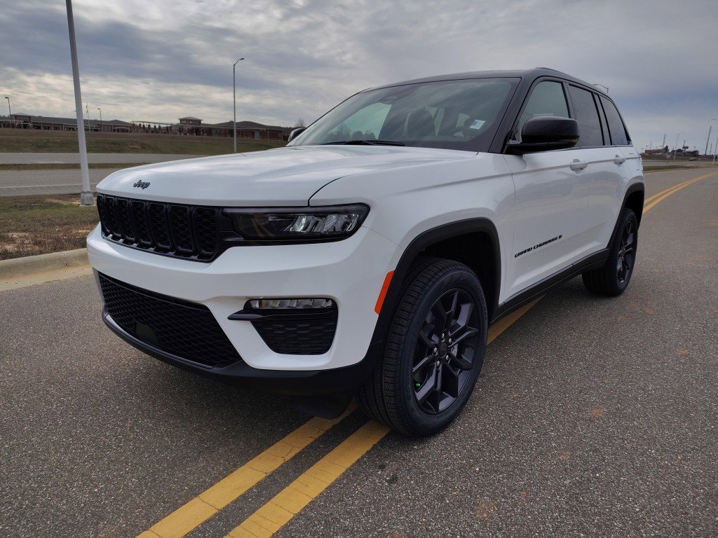 New 2025 Jeep Grand Cherokee Limited AWD/4WD image 4