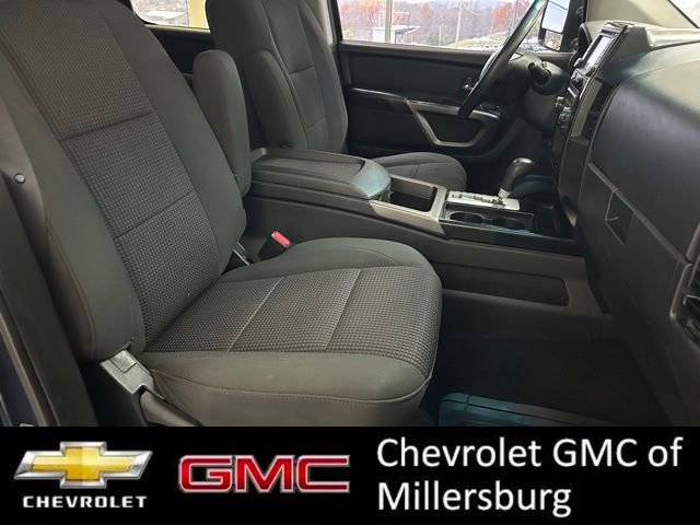 Used 2015 Nissan Titan SV w/ SV Value Truck Package image 33