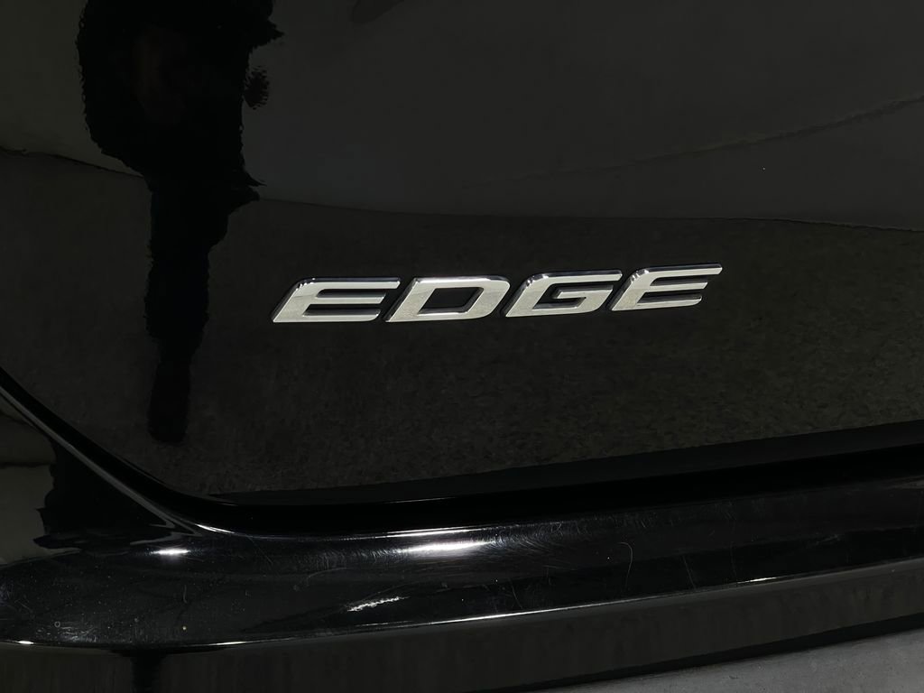 Used 2019 Ford Edge SEL w/ Equipment Group 201A image 40