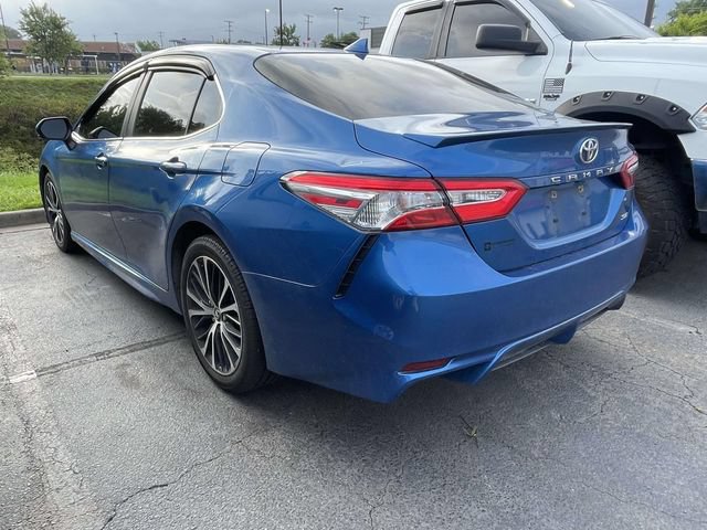 Used 2020 Toyota Camry SE FWD image 9