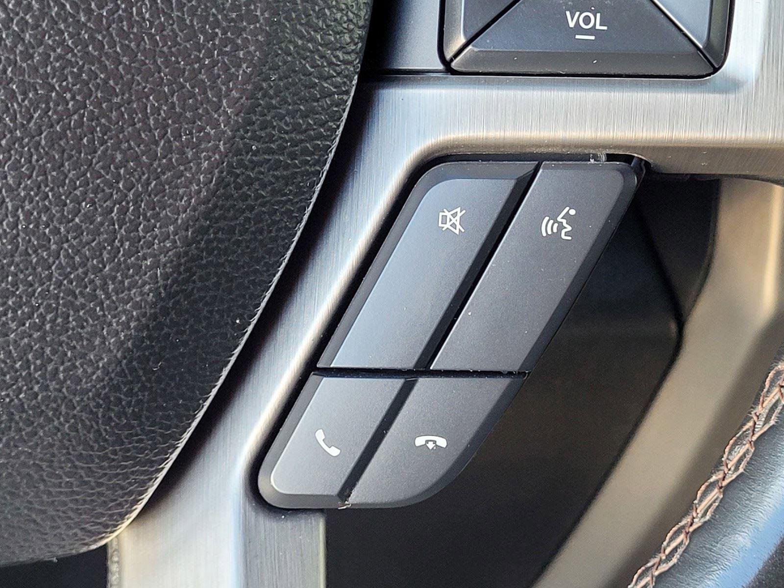 Used 2021 Ford F350 Platinum w/ FX4 Off-Road Package image 33