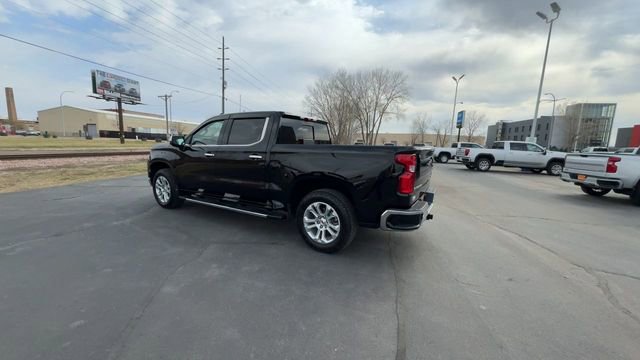 Used 2025 Chevrolet Silverado 1500 LTZ image 6