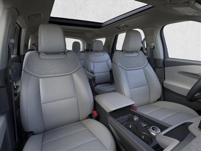 New 2026 Ford Explorer Active w/ Active Comfort Package image 10