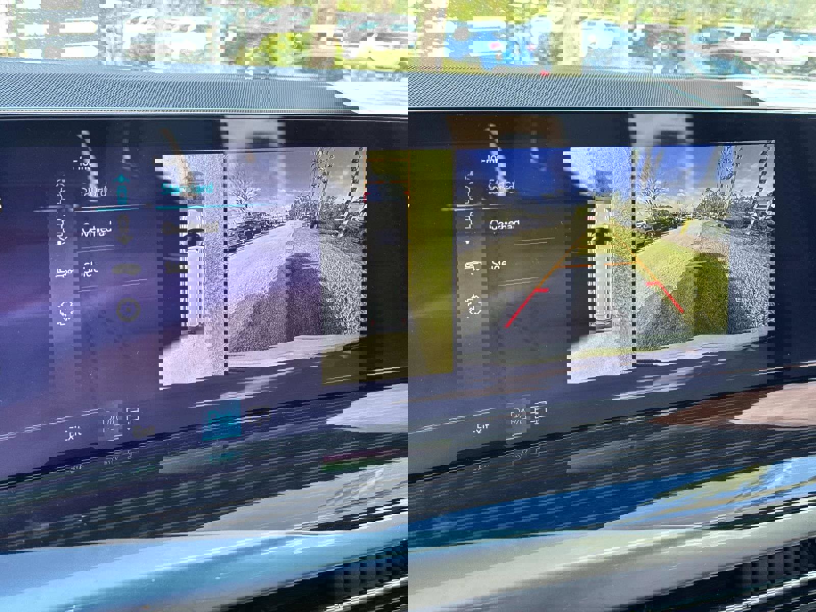 New 2025 Cadillac Escalade ESV Premium Luxury image 28