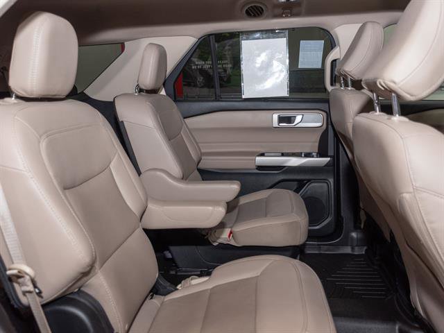 Used 2021 Ford Explorer Limited w/ Equipment Group 301A image 21