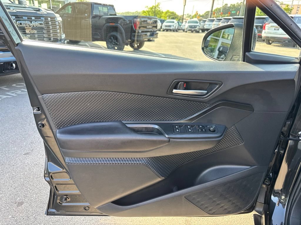 Used 2018 Toyota C-HR XLE FWD image 10