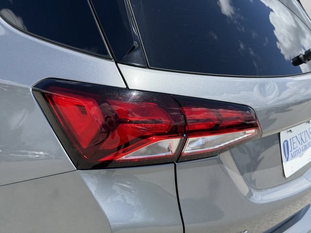 Used 2023 Chevrolet Equinox LT FWD image 14