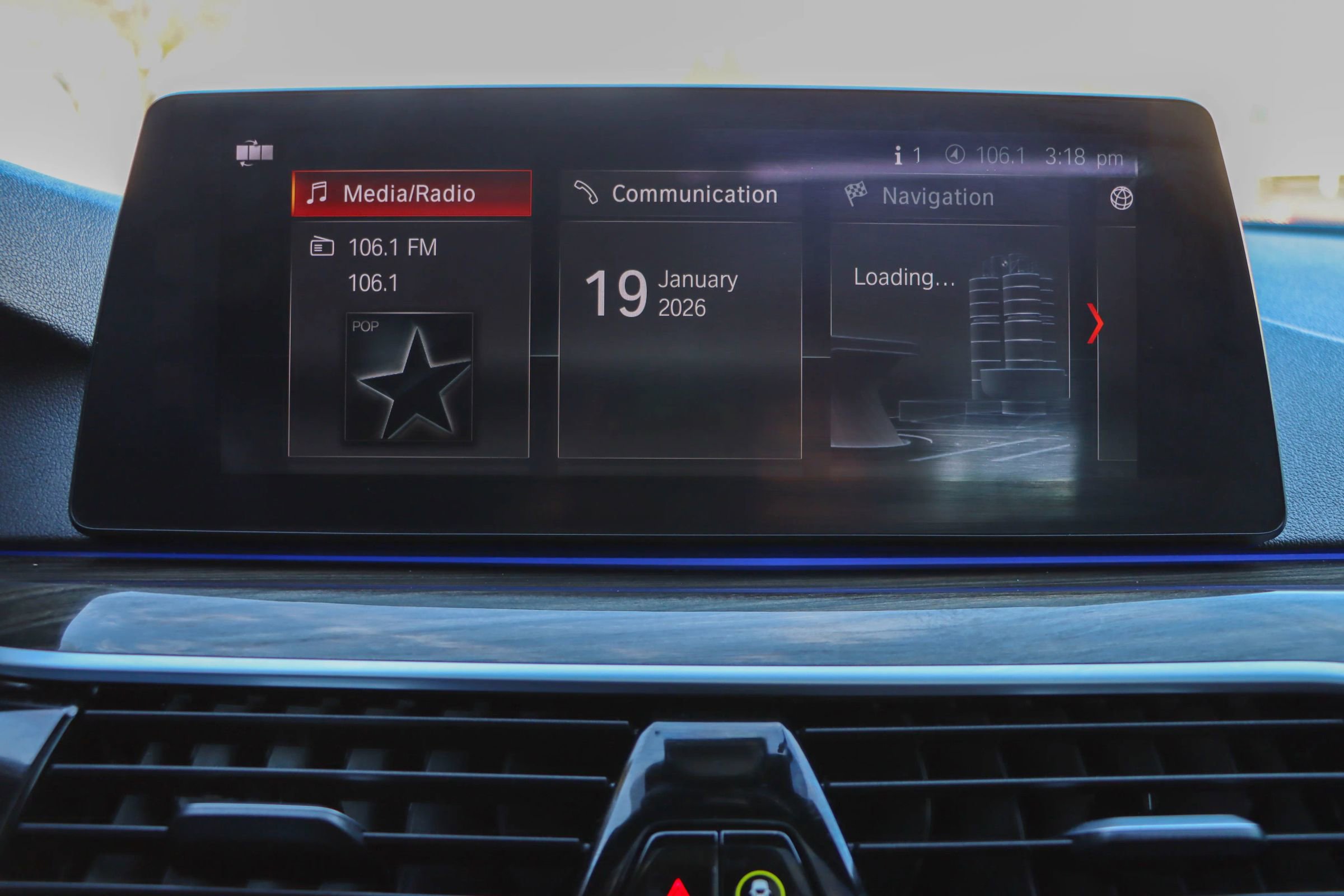 Used 2018 BMW 530i xDrive image 37