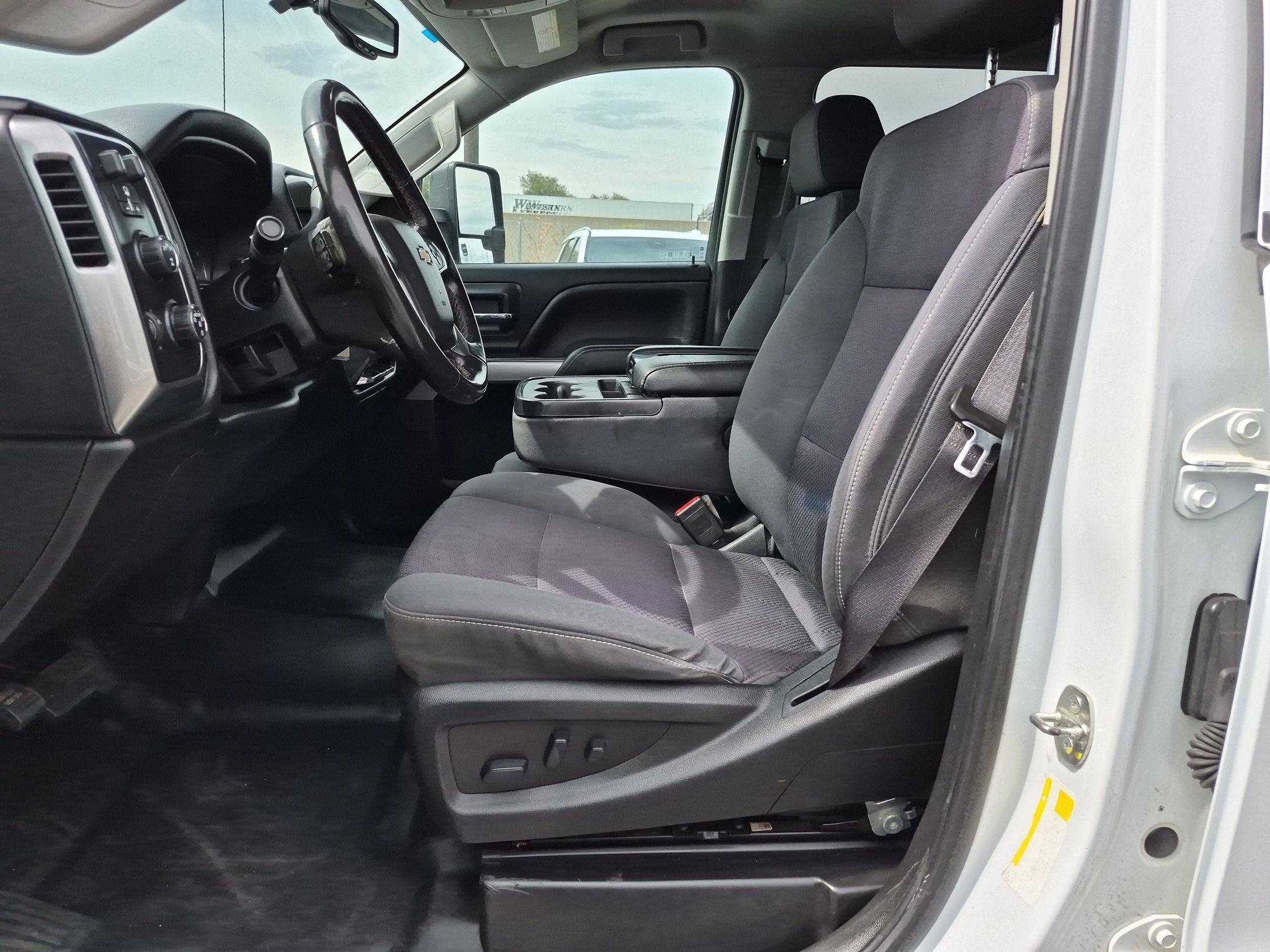 Used 2019 Chevrolet Silverado 2500 LT w/ Z71 Package, Off-Road AWD/4WD image 23