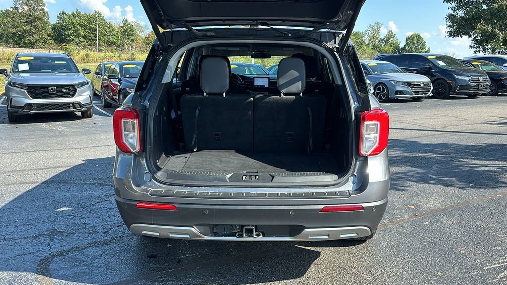 Used 2021 Ford Explorer XLT w/ Equipment Group 202A image 32