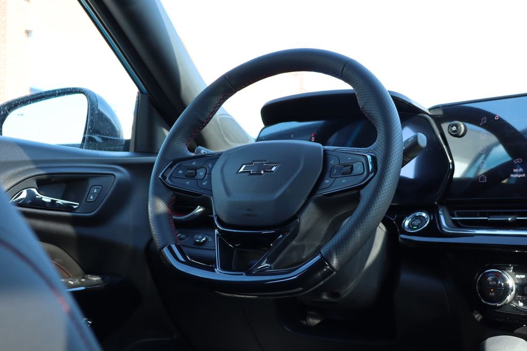 New 2026 Chevrolet Trax RS w/ Sunroof Package image 39