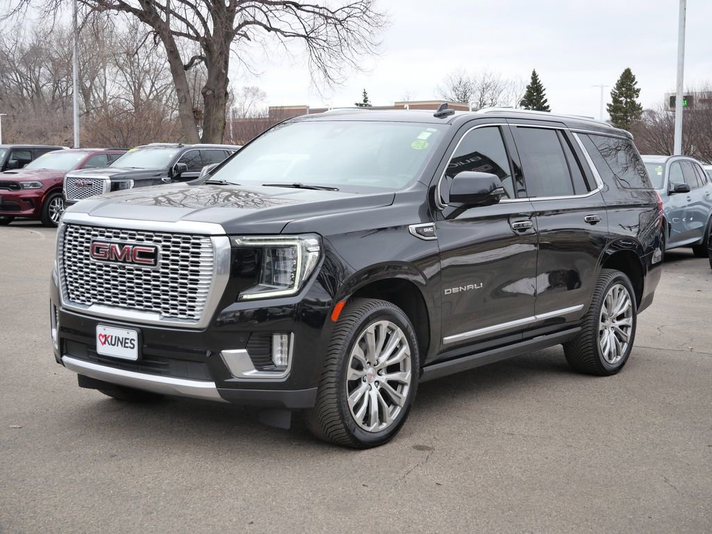 Used 2022 GMC Yukon Denali w/ Denali Premium Package AWD/4WD image 4