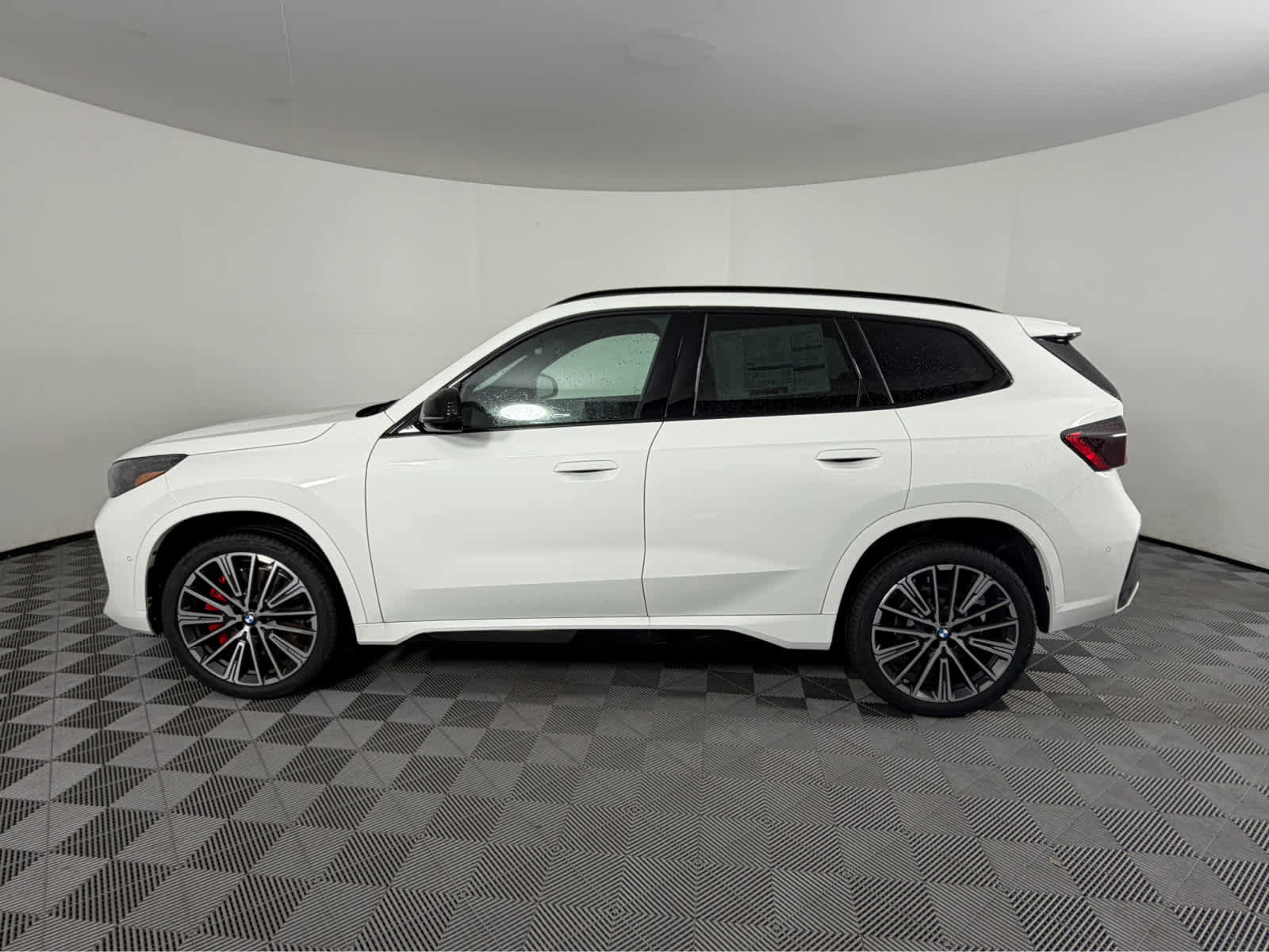 New 2026 BMW X1 xDrive28i w/ Technology Package image 6